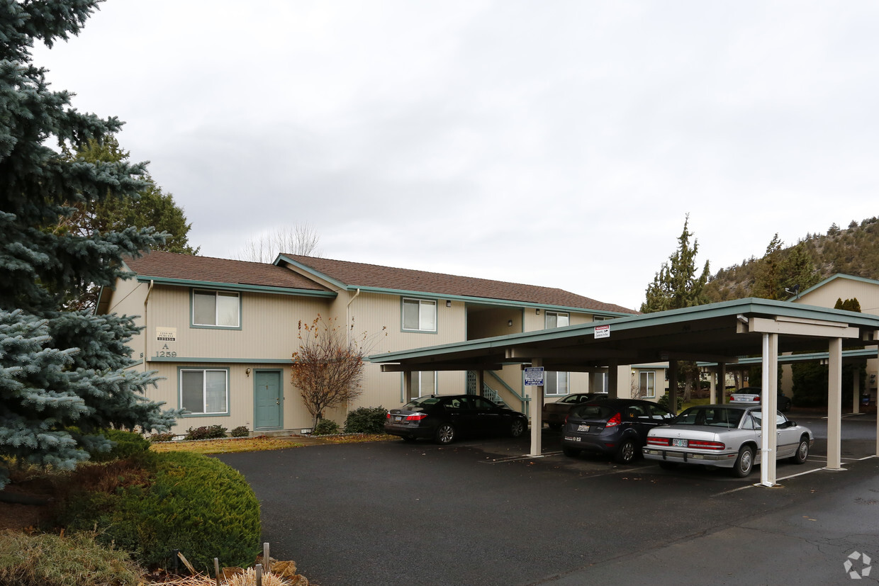 Foto principal - Shadow Butte Apartments
