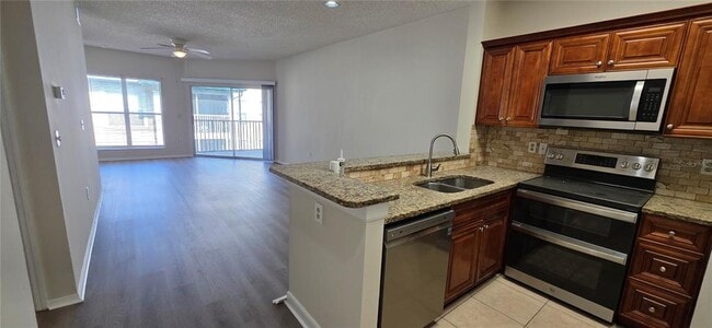 Building Photo - 4115 Chatham Oak Ct