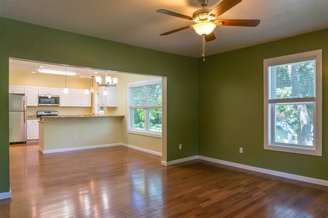 Foto del edificio - Beautiful Home in Prime West Asheville