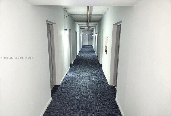 Foto del edificio - 4740 NW 21st St