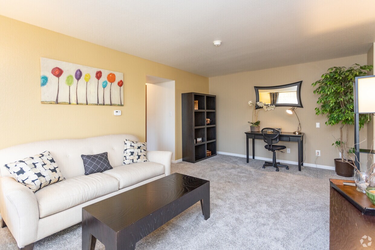 Oxford Place Apartments 2143 43rd St SE Grand Rapids, MI