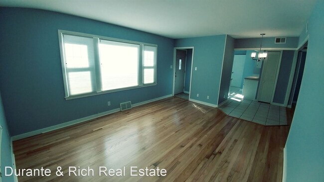 Building Photo - 3 br, 1 bath House - 2919 N 90th St