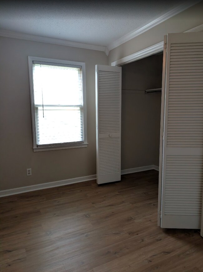 Foto del edificio - 2145 Westmead Dr SW