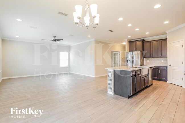 Building Photo - 3999 Heatherbrook Pl