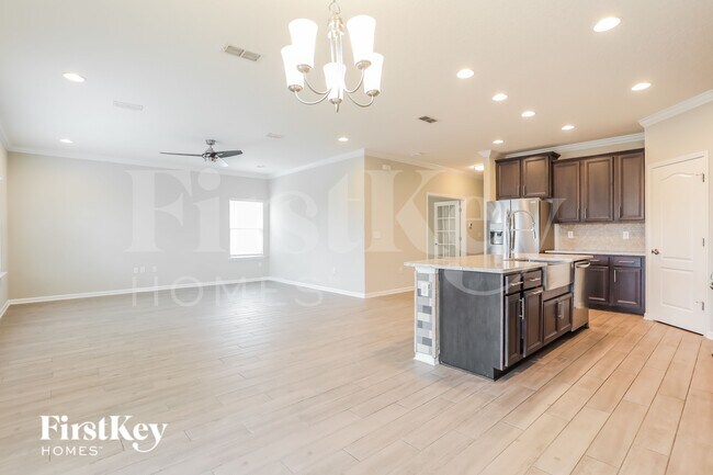 Foto del edificio - 3999 Heatherbrook Pl