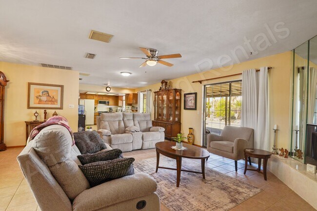 Foto del edificio - 3545 Chemehuevi Blvd