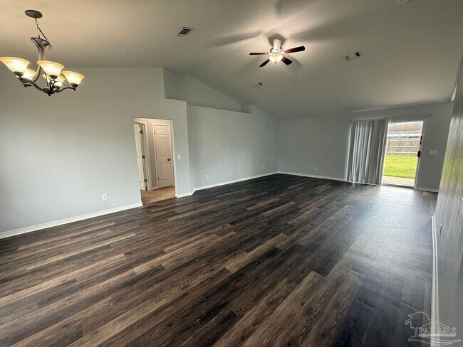 Foto del edificio - 2111 Coral Creek Dr
