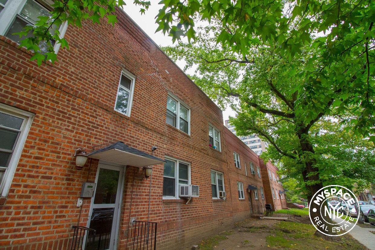 Building Photo - 668 Brooklyn Ave