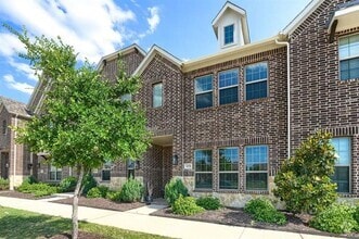 Building Photo - 1478 Weston Rd