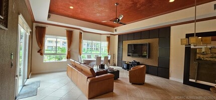Building Photo - 16117 Emerald Estates Dr