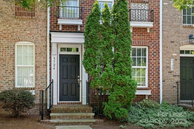 Building Photo - 9724 Longstone Ln