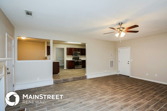 Foto del edificio - 5875 Sunflower Ct