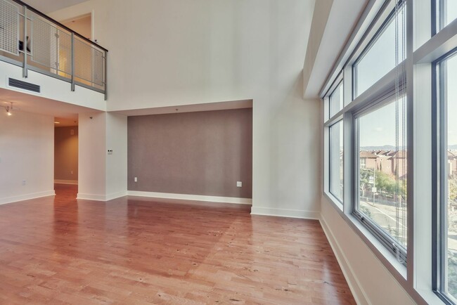 Building Photo - 200 Brannan St
