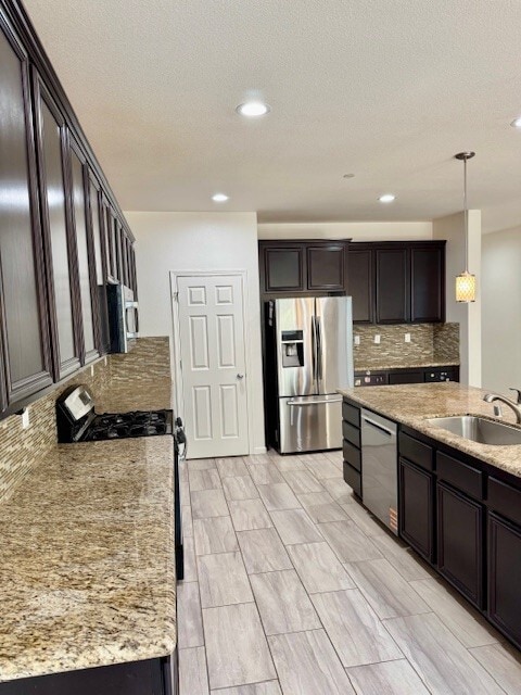 Foto del edificio - 2544 Tomales Bay Dr