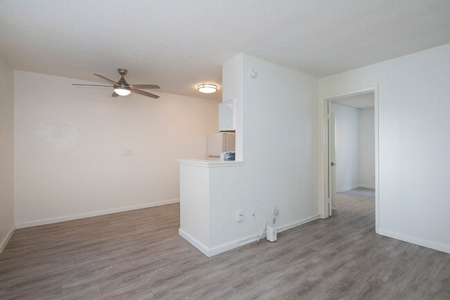 Interior Photo - Aztec Pacific Apartments