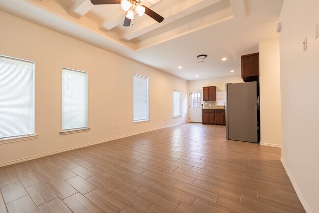 Foto del edificio - 420 Carlisle Ave