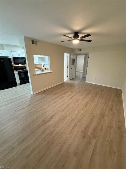 Foto del edificio - 815 Sandy Ct