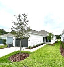 Building Photo - 207 Chalet Ct