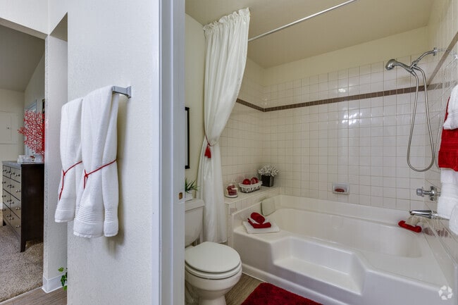 Fiji; 2 BR, 2 BA - 1,084 SF - Pacific Islands in Green Valley