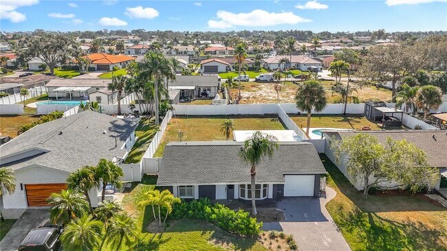 Foto del edificio - 2074 Bayou Grande Blvd NE