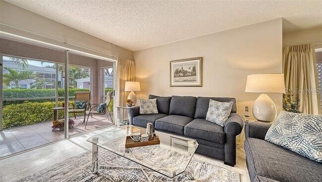 Foto del edificio - 5655 Sheffield Greene Cir