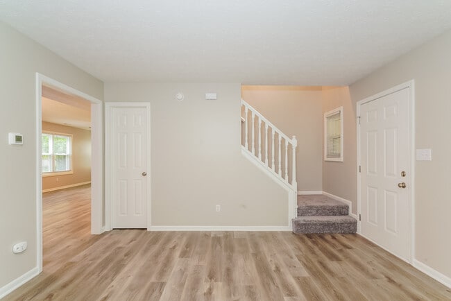 Building Photo - 6121 E Newberry Ct