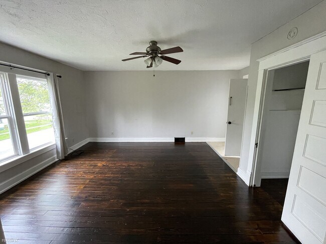 Building Photo - 3 br, 1 bath House - 3427 1/2 State St