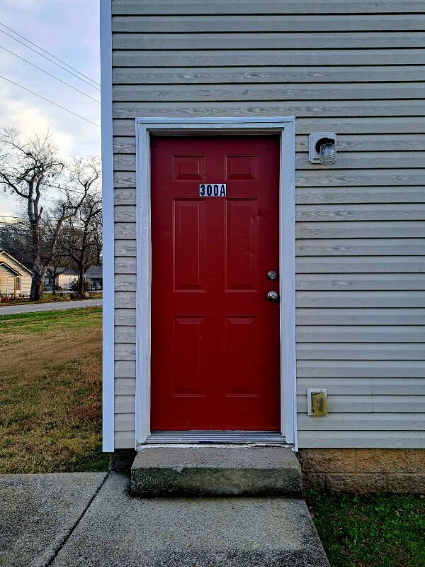 300 Hobbs Ave Unit Apartment A, Lebanon, TN 37087 Room for Rent in