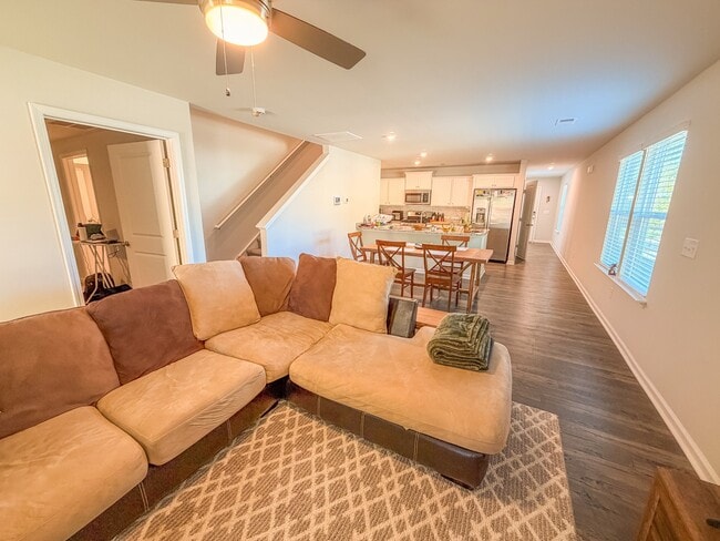 Photo - 203 Boneset Dr House