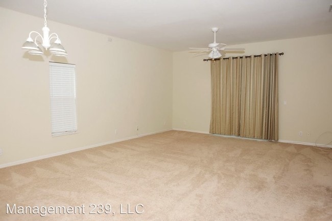 Building Photo - 2724 Orange Grove Trl