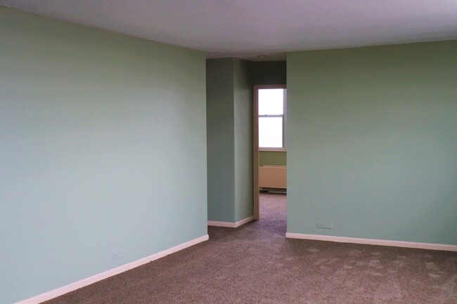 Building Photo - 4300 W Ford City Dr