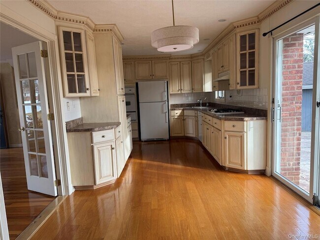 Foto del edificio - 14 Genesee Dr