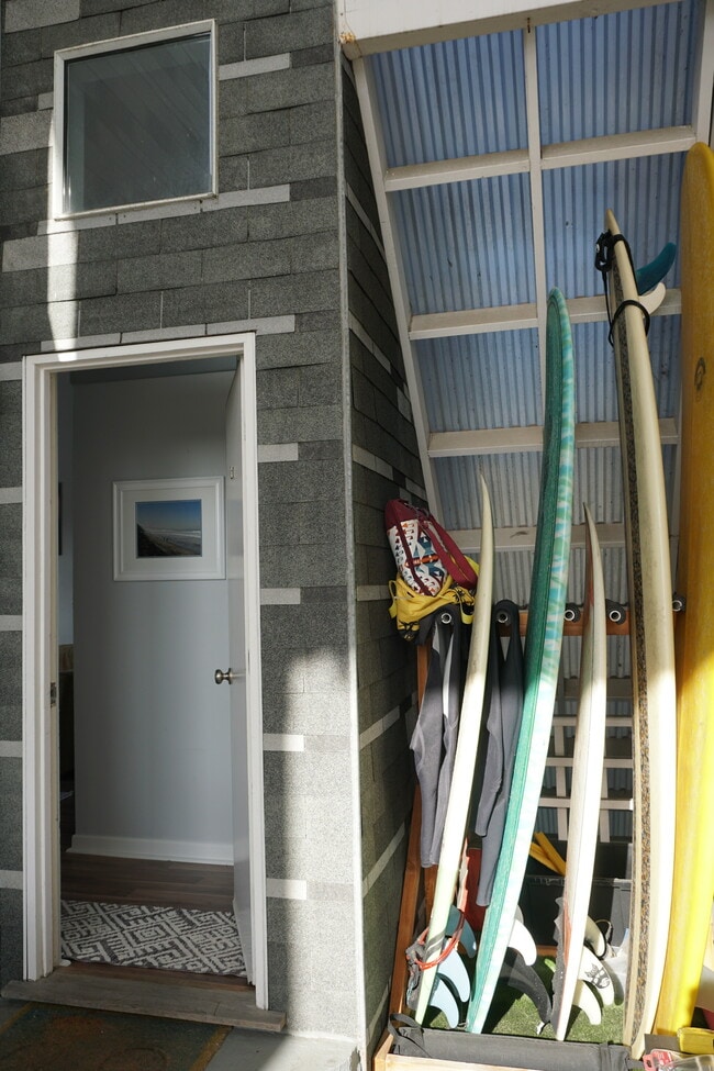 Building Photo - 2234 Via Aprilia