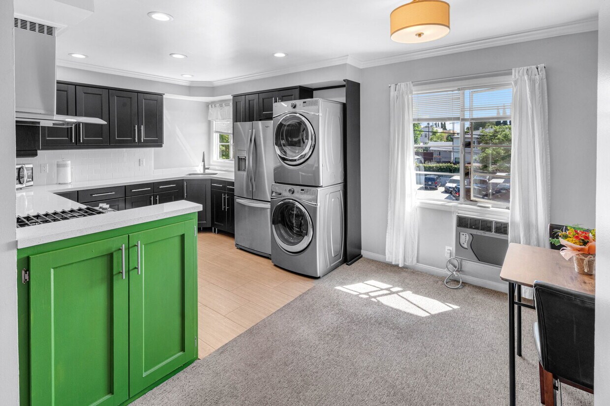Foto principal - 4501 Finley Ave