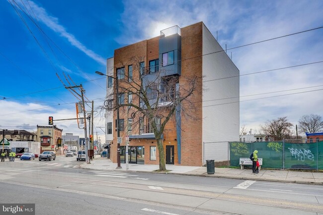 Foto del edificio - 4200 Lancaster Ave