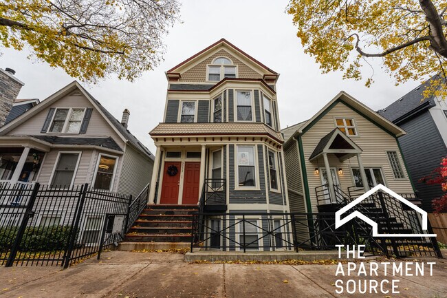 Foto del edificio - 3023 N Oakley Ave