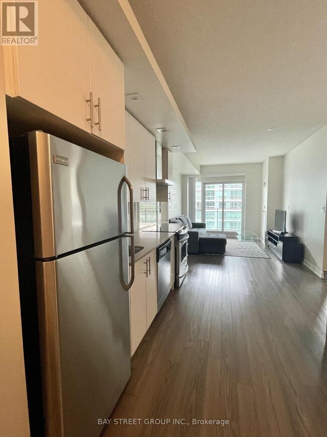 Building Photo - 1634 - 165 LEGION ROAD N