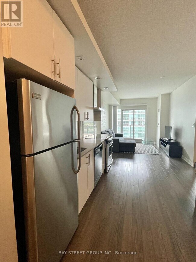 Photo du bâtiment - 1634 - 165 LEGION ROAD N