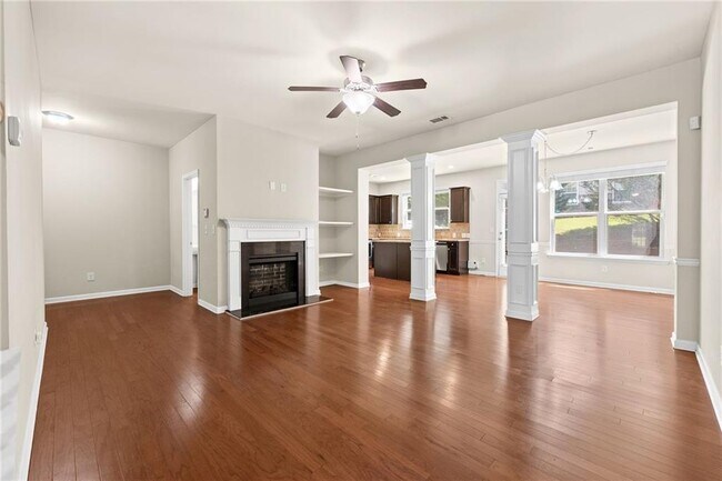Building Photo - 2365 Bellyard Dr