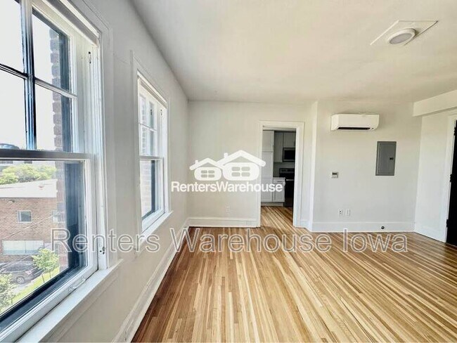 Foto del edificio - 2305 Grand Ave