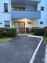 Building Photo - 2496 SW 17th Ave