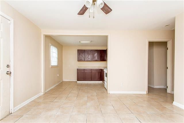 Foto del edificio - 437 Robinson Ave