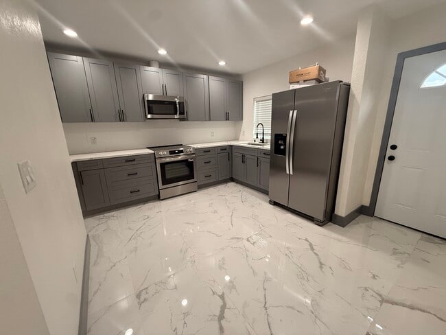Foto del edificio - 7211 E 21st Ave