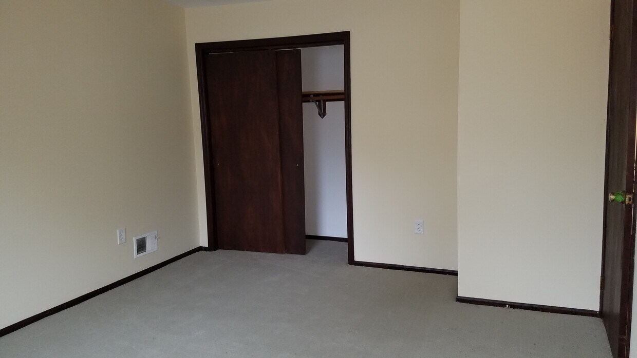 1264 Maplewood Rd Unit 2fl, Belmar, NJ 07719 Apartments in Belmar, NJ