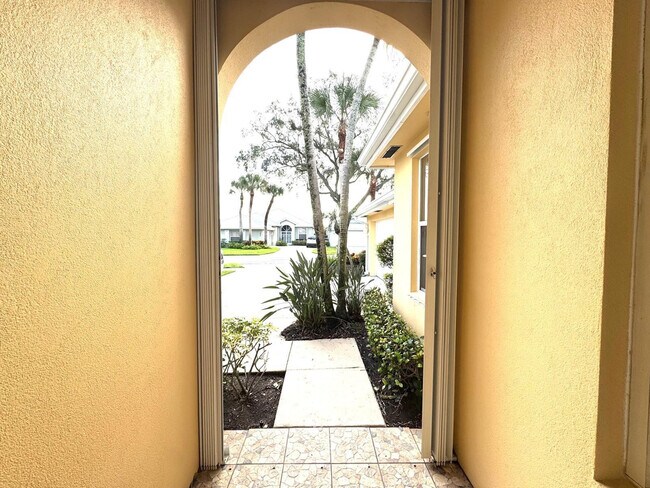 Foto del edificio - 2871 SW Brighton Way