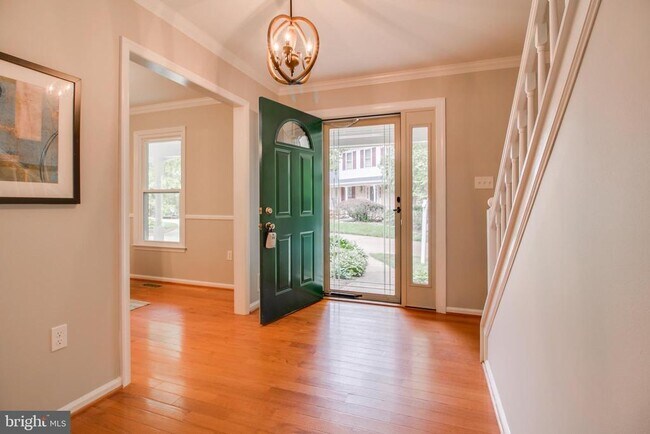 Foto del edificio - 5618 Meridian Hill Pl