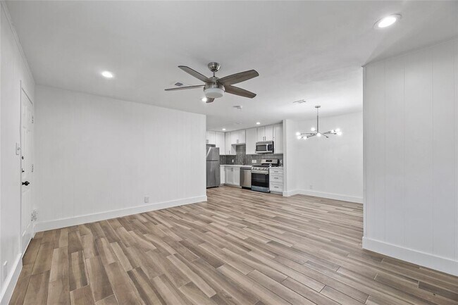 Building Photo - 2500 Audubon Pl