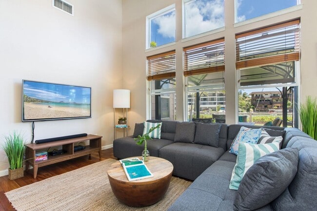 Building Photo - Modern Water Front Condo w/Gorgeous Views, A/C, Yard, & Shared Pool. Ohana Kai