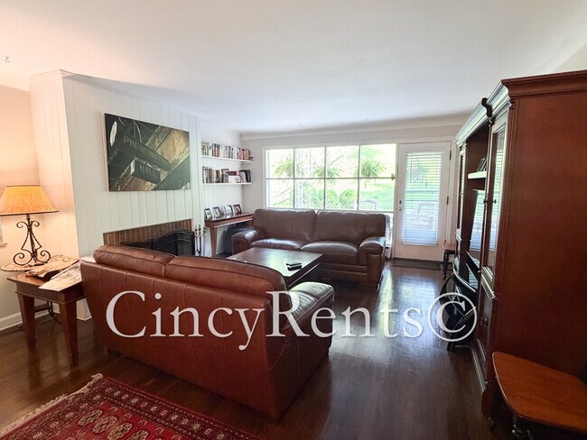 Foto del edificio - 3024 Kinmont St
