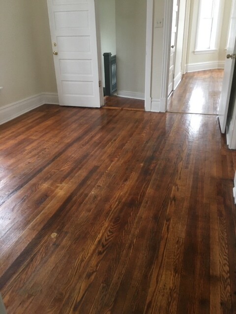 Living Room - 6714 S Justine St